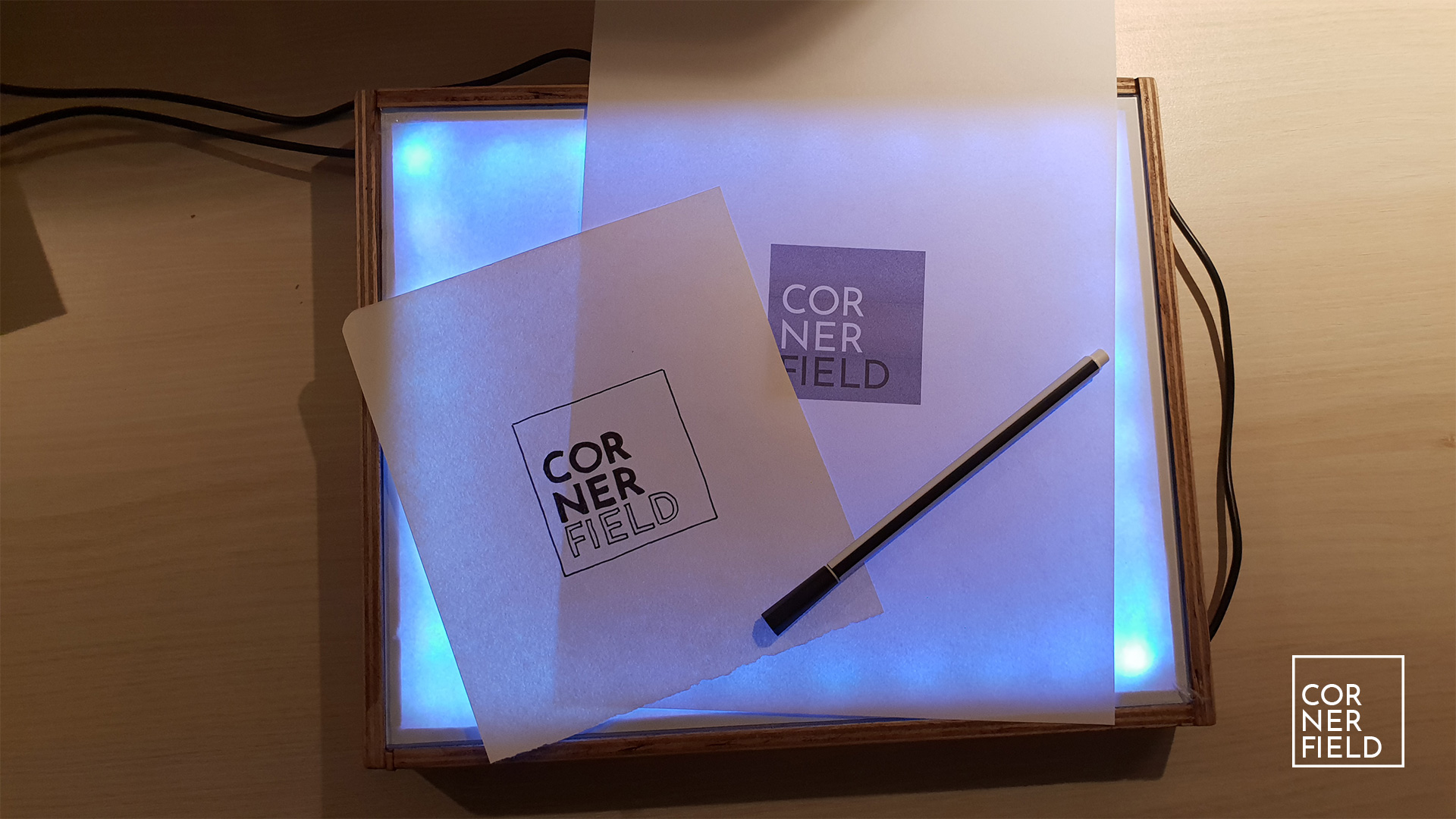 Lightbox for tracing drawings & artwork - Cornerfield Shop